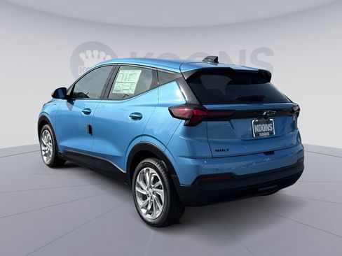 New 2027 Chevrolet Bolt LT w/ Comfort Package FWD image 4