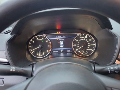 Used 2025 Nissan Altima 2.5 SV FWD image 9