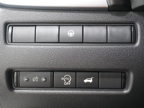 Used 2023 Nissan Rogue SV w/ SV Premium B Package FWD image 26