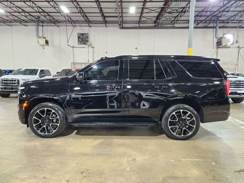 Used 2025 Chevrolet Tahoe RST w/ Comfort Package AWD/4WD image 6