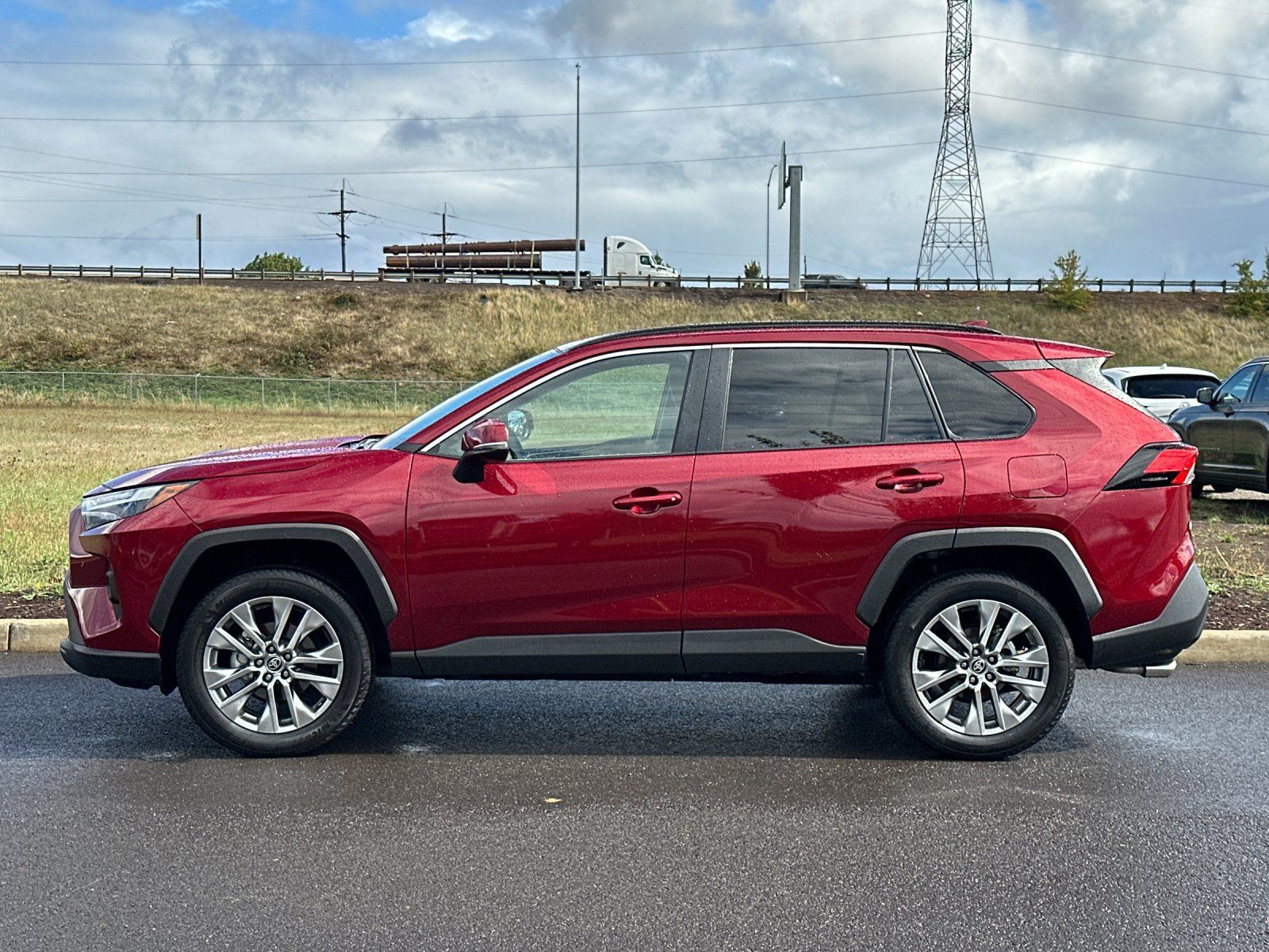 Used 2025 Toyota RAV4 XLE Premium w/ Weather Package AWD/4WD image 6