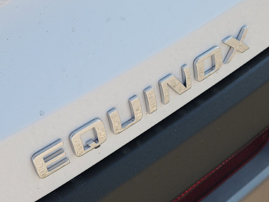 New 2027 Chevrolet Equinox LT FWD image 7
