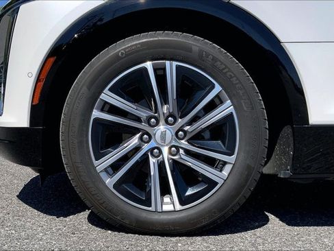 Certified 2024 Cadillac Lyriq Luxury w/ LPO, Floor Liner Package AWD/4WD image 8