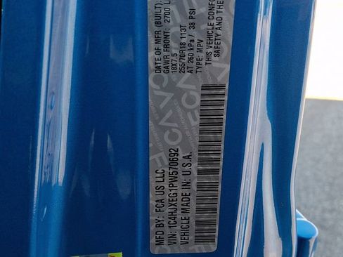 Used 2023 Jeep Wrangler Sahara w/ Cold Weather Group image 26