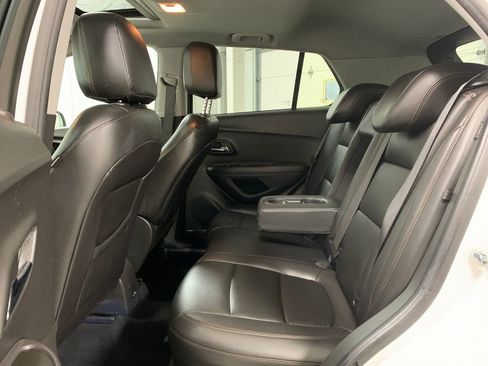 Used 2020 Chevrolet Trax Premier w/ LPO, Cargo Package image 20