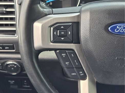 Used 2019 Ford F150 Platinum w/ Equipment Group 701A Luxury AWD/4WD image 27