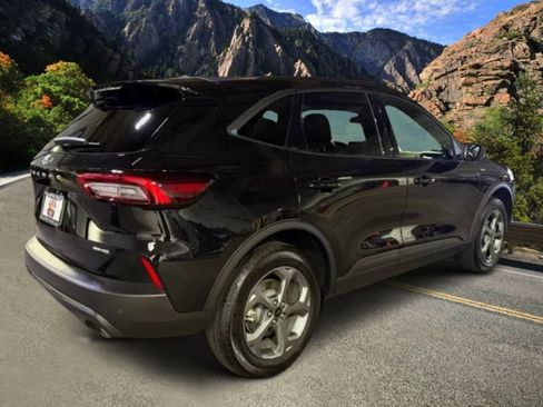 Used 2025 Ford Escape ST-Line w/ Tech Pack #1 AWD/4WD image 5
