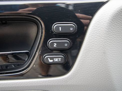 Used 2021 Honda Odyssey Touring image 12