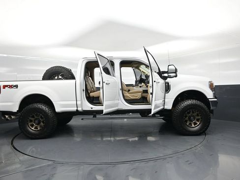Used 2021 Ford F250 Lariat w/ Lariat Ultimate Package AWD/4WD image 4