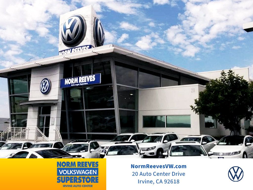Used 2020 Volkswagen Tiguan SE w/ Panoramic Sunroof Package FWD image 6
