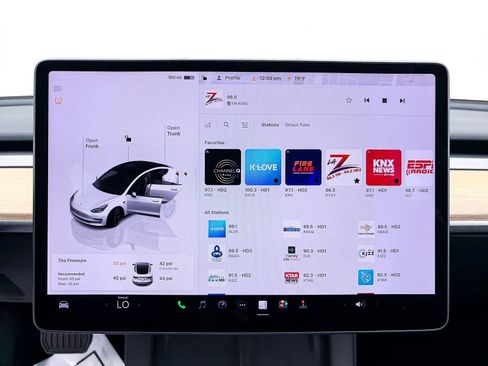 Used 2023 Tesla Model 3 Standard Range image 21