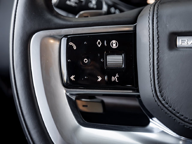 Certified 2024 Land Rover Range Rover SE AWD/4WD image 19