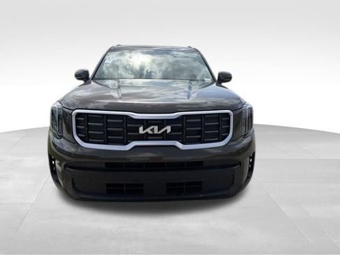 Certified 2025 Kia Telluride S AWD/4WD image 4