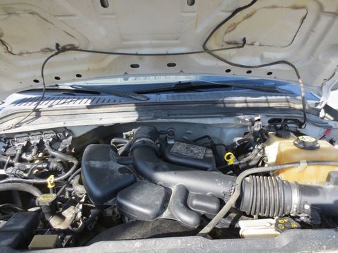 Used 2008 Ford F250 XL AWD/4WD image 4