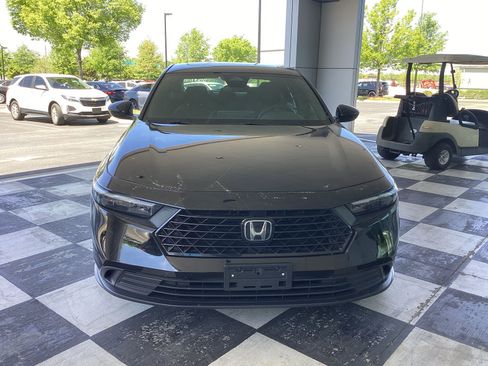 Used 2024 Honda Accord Sport image 4