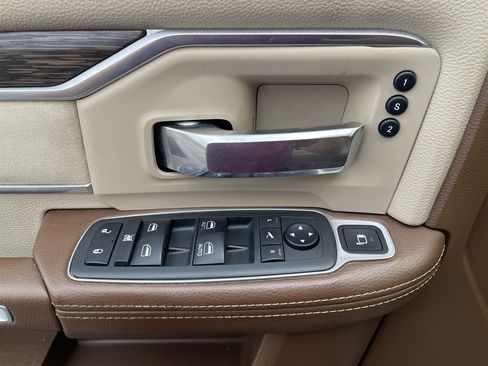 Used 2019 RAM 3500 Laramie image 34