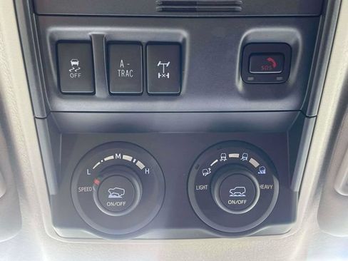 Used 2024 Toyota 4Runner TRD Off-Road AWD/4WD image 19