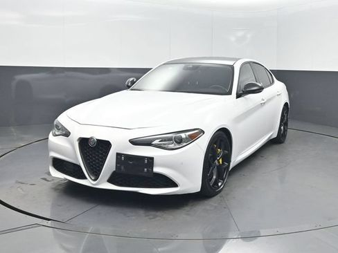 Used 2021 Alfa Romeo Giulia Ti w/ Nero Edizione RWD image 1