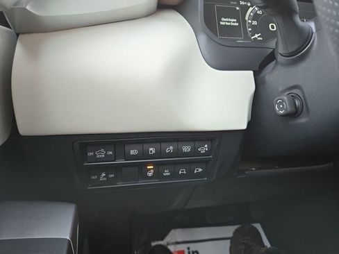 Used 2023 Toyota Tundra Capstone image 27