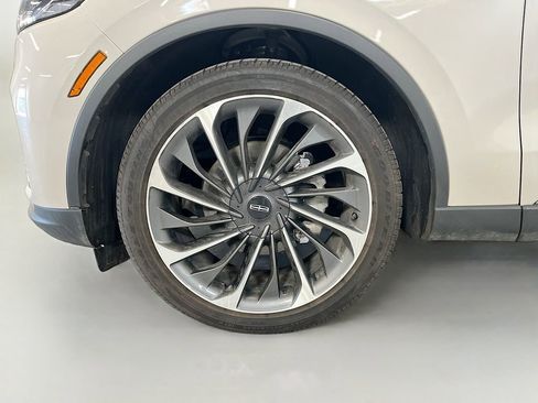 Used 2025 Lincoln Aviator Reserve w/ Equipment Group 201A AWD/4WD image 34