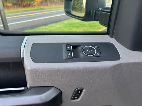 Used 2018 Ford F250 XLT image 22