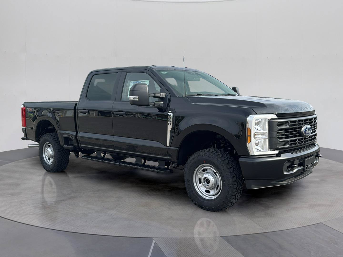 Certified 2026 Ford F250 XL w/ XL Off-Road Package AWD/4WD image 9