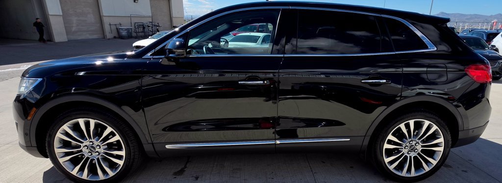 Used 2016 Lincoln MKX Reserve w/ Luxury Package FWD image 6