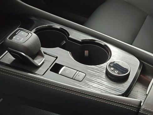 Used 2021 Nissan Rogue SL w/ Premium Package image 23