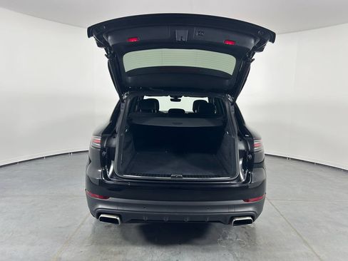 Certified 2021 Porsche Cayenne AWD/4WD image 29
