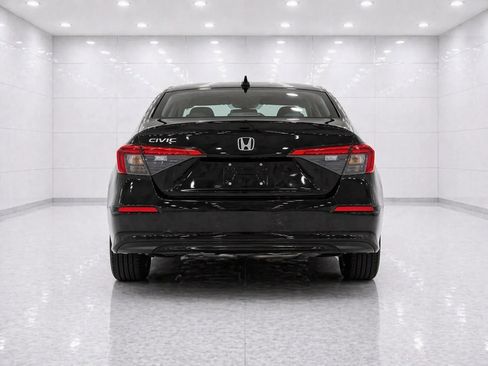 Used 2023 Honda Civic LX image 4