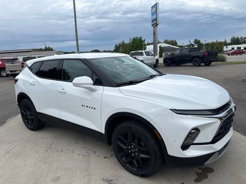Used 2023 Chevrolet Blazer LT w/ LPO, Floor Liner Package AWD/4WD image 3