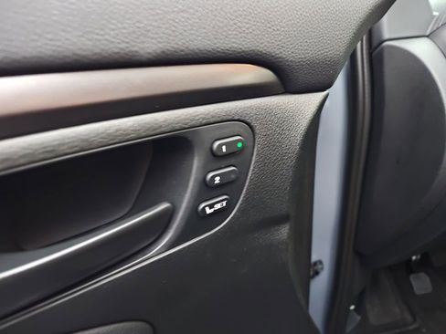 Used 2025 Honda Passport EX-L image 7