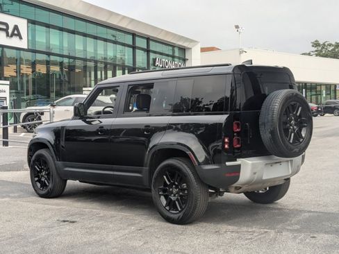Used 2025 Land Rover Defender 110 S AWD/4WD image 8