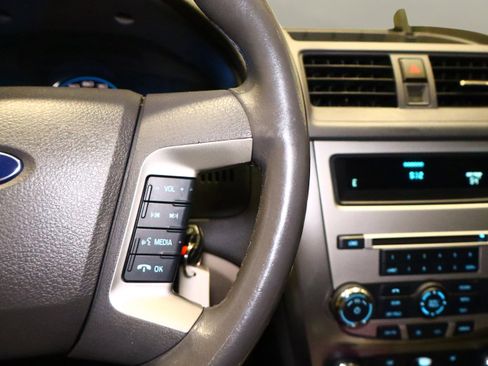 Used 2010 Ford Fusion Hybrid image 12