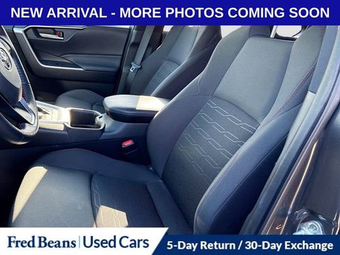 Used 2023 Toyota RAV4 SE w/ Weather & Moonroof Package image 14