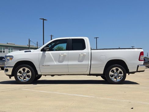 Used 2022 RAM 1500 Big Horn AWD/4WD image 2