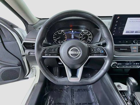 Used 2023 Nissan Altima 2.5 SL FWD image 34