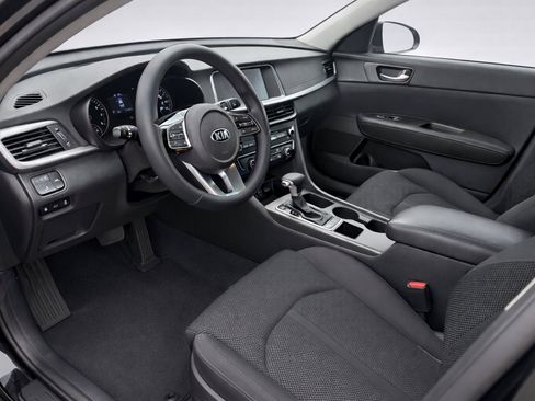 Used 2019 Kia Optima LX image 8