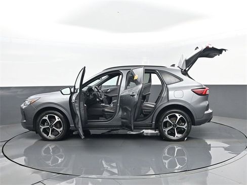 Used 2023 Ford Escape ST-Line Select w/ Tech Pack #2 image 32