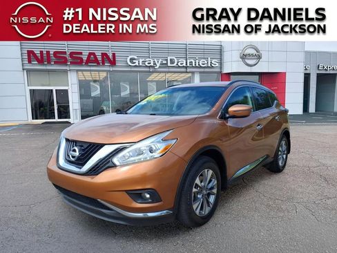 Used 2017 Nissan Murano SV FWD image 3