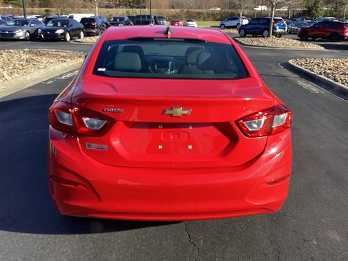 Used 2019 Chevrolet Cruze LS w/ LS Convenience Package image 3