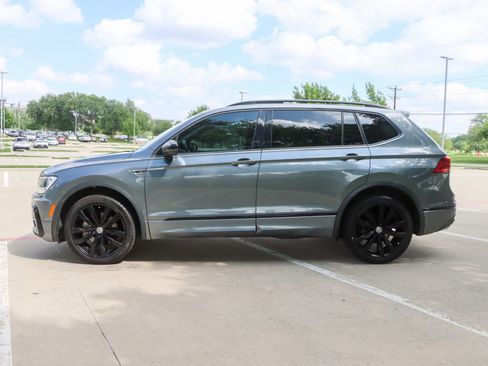 Used 2020 Volkswagen Tiguan SE R-Line image 4