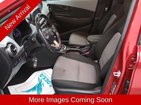 Used 2021 Hyundai Kona SEL Plus FWD image 11
