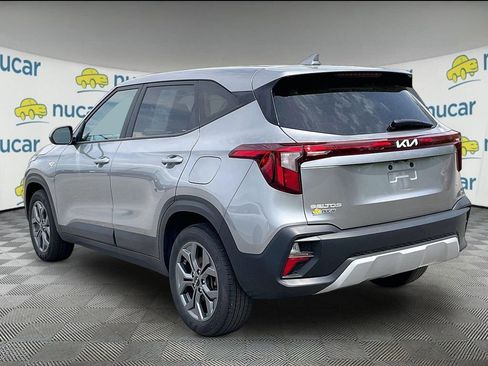 Used 2024 Kia Seltos LX AWD/4WD image 4