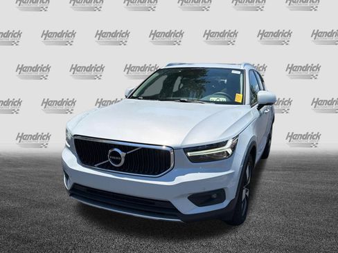 Used 2021 Volvo XC40 T5 Momentum w/ Premium Package AWD/4WD image 7