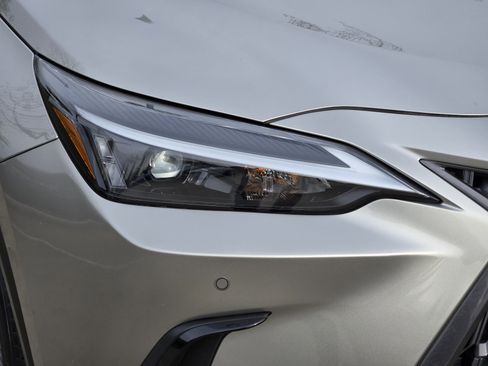 Used 2024 Lexus NX 300h AWD w/ Luxury Package image 8