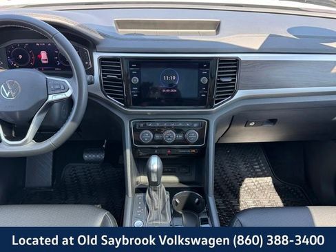 Used 2023 Volkswagen Atlas SE w/ Panoramic Sunroof Package AWD/4WD image 17