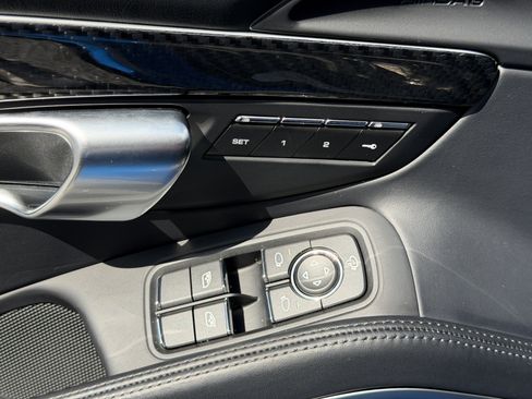 Certified 2025 Porsche 718 Boxster RWD image 19