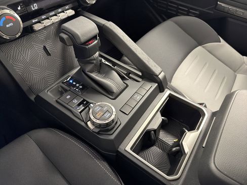New 2025 Toyota Tacoma TRD Off-Road AWD/4WD image 14