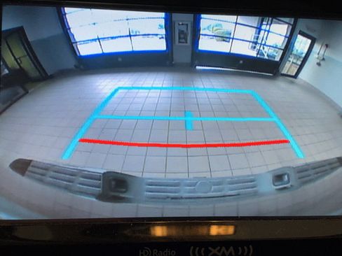 Used 2017 Toyota Tundra Platinum AWD/4WD image 12